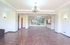 3 Bed Apartment with En Suite at Riverside Drive - 10