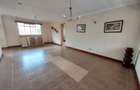 1 Bed Apartment with En Suite in Riverside - 9