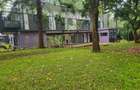 4 Bed Townhouse with En Suite in Lake View - 1