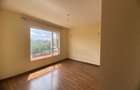 4 Bed Apartment with En Suite in Parklands - 14