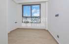 3 Bed Apartment with En Suite at Riverside Drive - 8