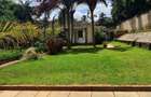 5 Bed House with En Suite at Lavington - 1