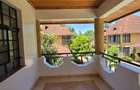 5 Bed Townhouse with En Suite in Lavington - 8