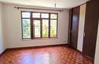 5 Bed Townhouse with En Suite at Lavington Green - 18