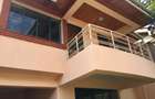 5 Bed House with En Suite in Lavington - 3