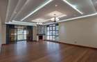 7 Bed Townhouse with En Suite in Nyari - 14