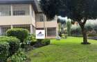 5 Bed House with En Suite in Runda - 1