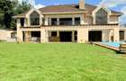 5 Bed House with En Suite in Runda - 1