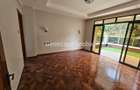 4 Bed Apartment with En Suite in Riverside - 11