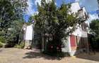 5 Bed Townhouse with En Suite in Lavington - 2