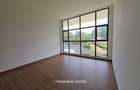 5 Bed House with Garden in Nyari - 9