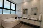 4 Bed Apartment with En Suite in Spring Valley - 10