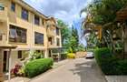 5 Bed Townhouse with En Suite in Lavington - 18