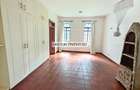4 Bed House with En Suite in Loresho - 8