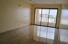 1 Bed Apartment with En Suite at 3Rd Avanue - 8