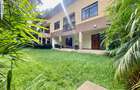 5 Bed Villa with En Suite in Kyuna - 6