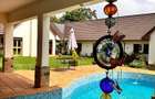 6 Bed House with En Suite at Ridgeway - 2