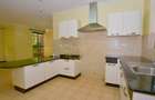 2 Bed Apartment with En Suite in Brookside - 5