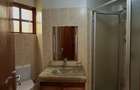 4 Bed House with En Suite in Runda - 17