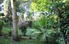 4 Bed House with En Suite at Kerarapon Drive - 11