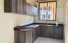 5 Bed House with En Suite in Spring Valley - 6