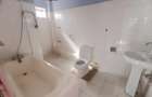 5 Bed House with En Suite in Membley - 9