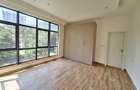 4 Bed Apartment with En Suite at Riverside Drive - 8