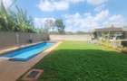 5 Bed House with En Suite in Lavington - 3