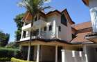 5 Bed Townhouse with En Suite at Lavington - 1