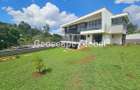 5 Bed House with En Suite in Nyari - 1