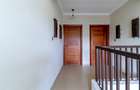 3 Bed Apartment with En Suite in Thome - 15