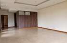 5 Bed House with En Suite in Runda - 11