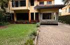 4 Bed Townhouse with En Suite at Lavington - 1