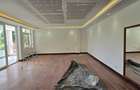 5 Bed House with En Suite in Runda - 8