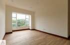 3 Bed Apartment with En Suite at City Park Drive - 6