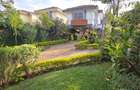 5 Bed Townhouse with En Suite at Brookside Drive - 2