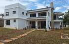 5 Bed House with Garden at Old Runda - 7