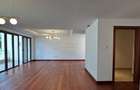 4 Bed Townhouse with En Suite in Rosslyn - 2