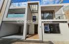 6 Bed Townhouse with En Suite in Lavington - 16