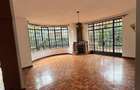 5 Bed Townhouse with En Suite in Lavington - 3