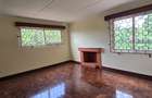 5 Bed Townhouse with En Suite at Lavington - 10