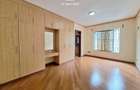4 Bed Townhouse with En Suite at Westlands - 11