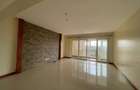 4 Bed Apartment with En Suite in Parklands - 5