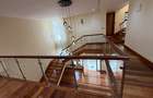 5 Bed House with En Suite at Rosslyn - 7