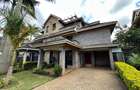 5 Bed Villa with En Suite at Lavington - 1