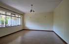 5 Bed House with En Suite at Riverside Drive - 10