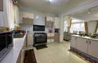 5 Bed Townhouse with En Suite at Muthama Access Road - 8