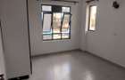 Serviced 2 Bed Apartment with En Suite in Garden Estate - 12