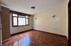 5 Bed Villa with En Suite at Lavington - 11