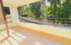 5 Bed Townhouse with En Suite at Lavington - 4